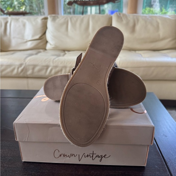 Crown Vintage Brown Sandals for Women - Picture 6 of 6